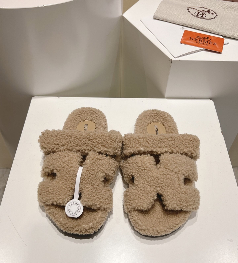 H**mes slippers